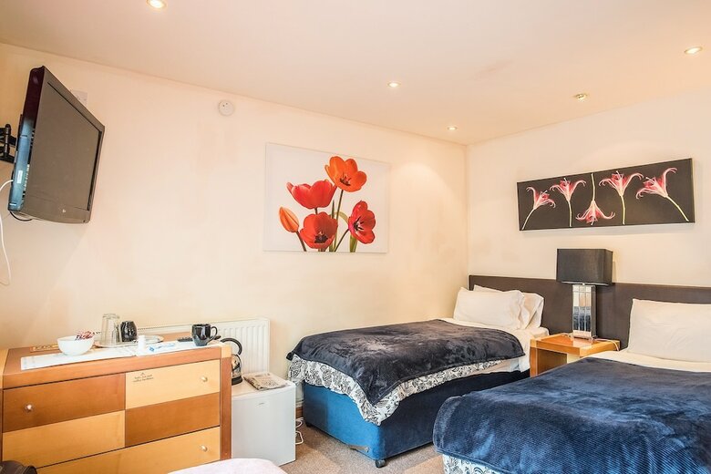 Bed & Breakfast Retreats At Wayside