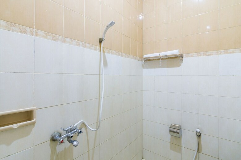 Oyo 1338 Hotel Sartika