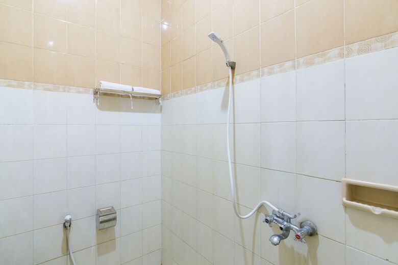 Oyo 1338 Hotel Sartika