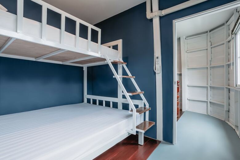 Hostal Sleepyhead Hostel