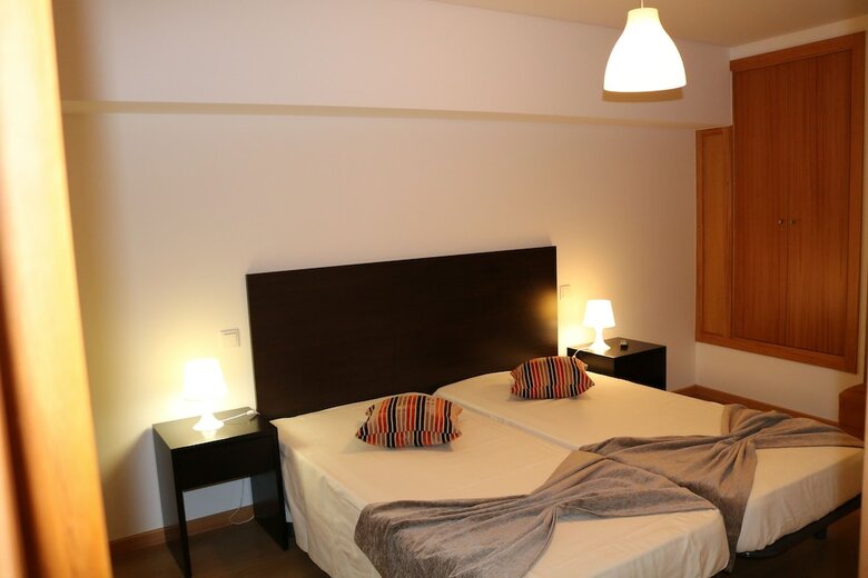 Apartamentos Casa Cimo De Vila