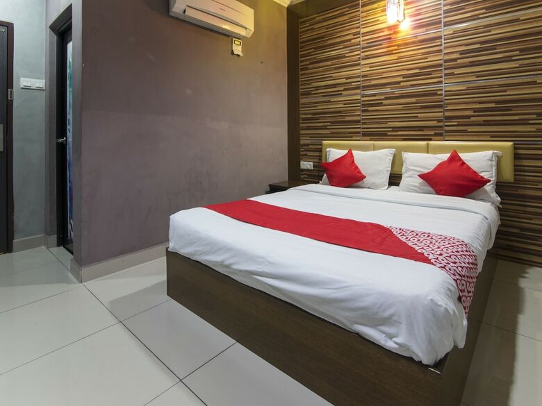 Oyo 44089 Anggerik Garden Hotel