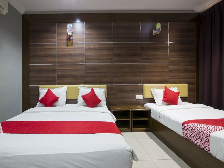 Oyo 44089 Anggerik Garden Hotel