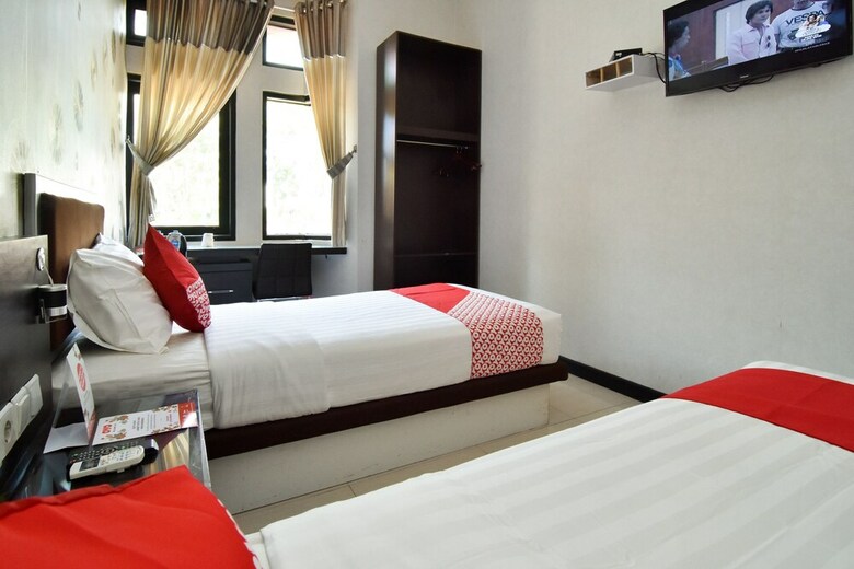 Hostal Oyo 1396 D' Best Homestay