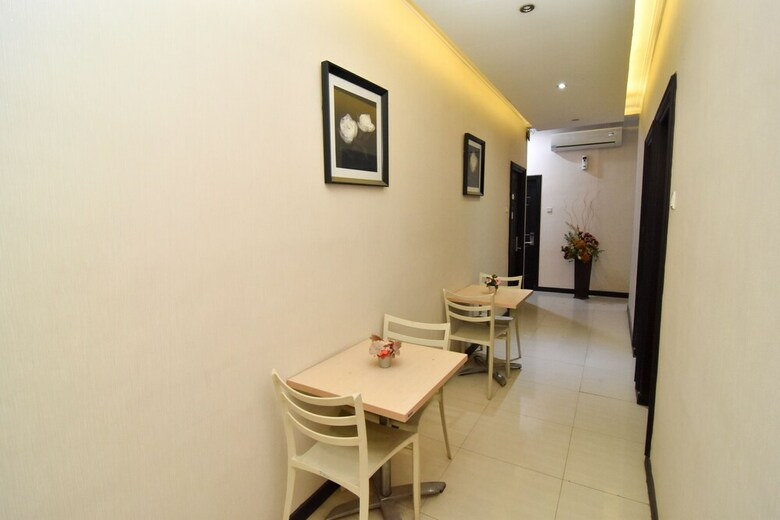 Hostal Oyo 1396 D' Best Homestay
