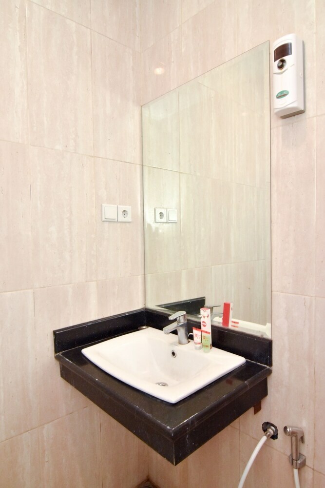 Hostal Oyo 1396 D' Best Homestay