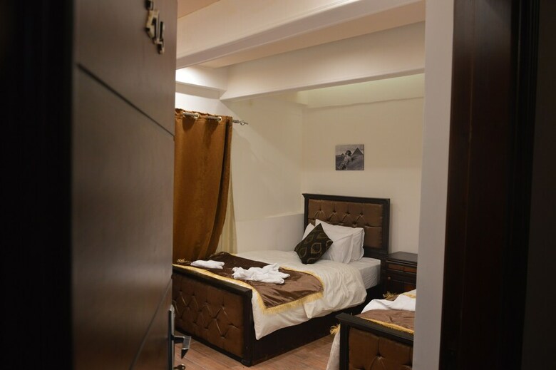 Hotel Pyramids Top Inn