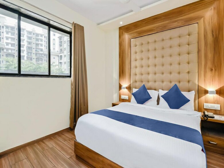 Art Mumbai Airport Hotel