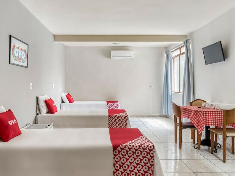 Hotel Oyo Ibituruna Barreiro