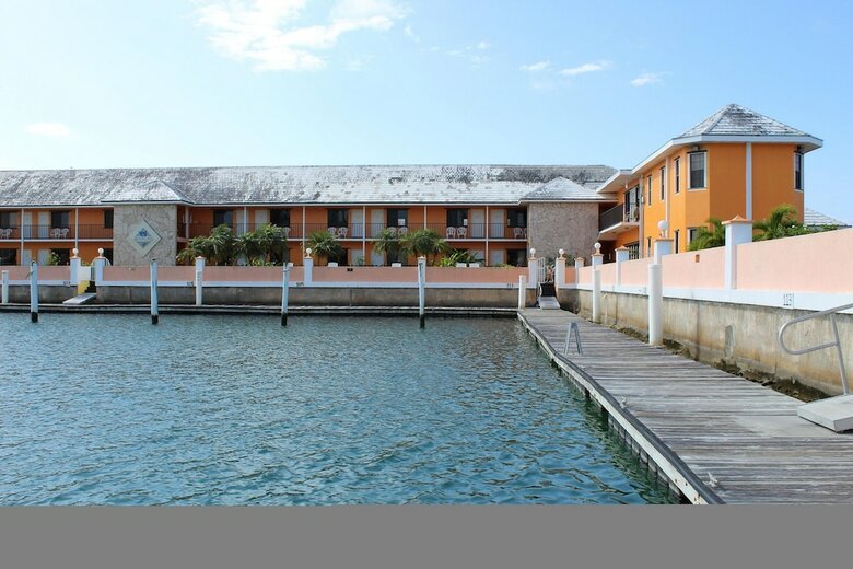 Hotel Running Mon Resort By Kees Vacations