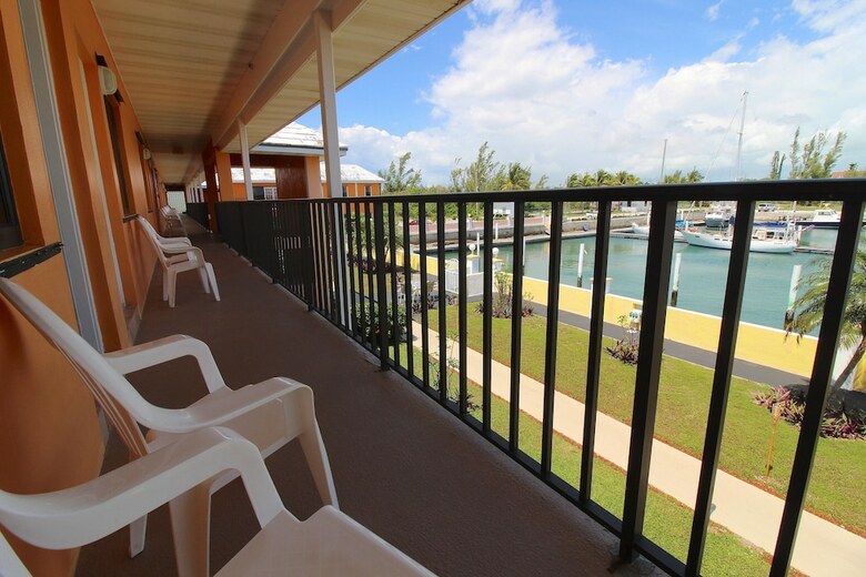 Hotel Running Mon Resort By Kees Vacations