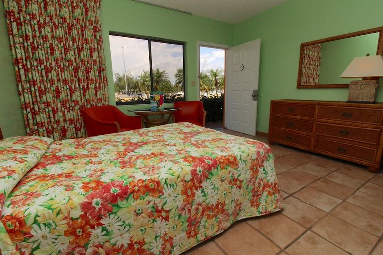 Hotel Running Mon Resort By Kees Vacations
