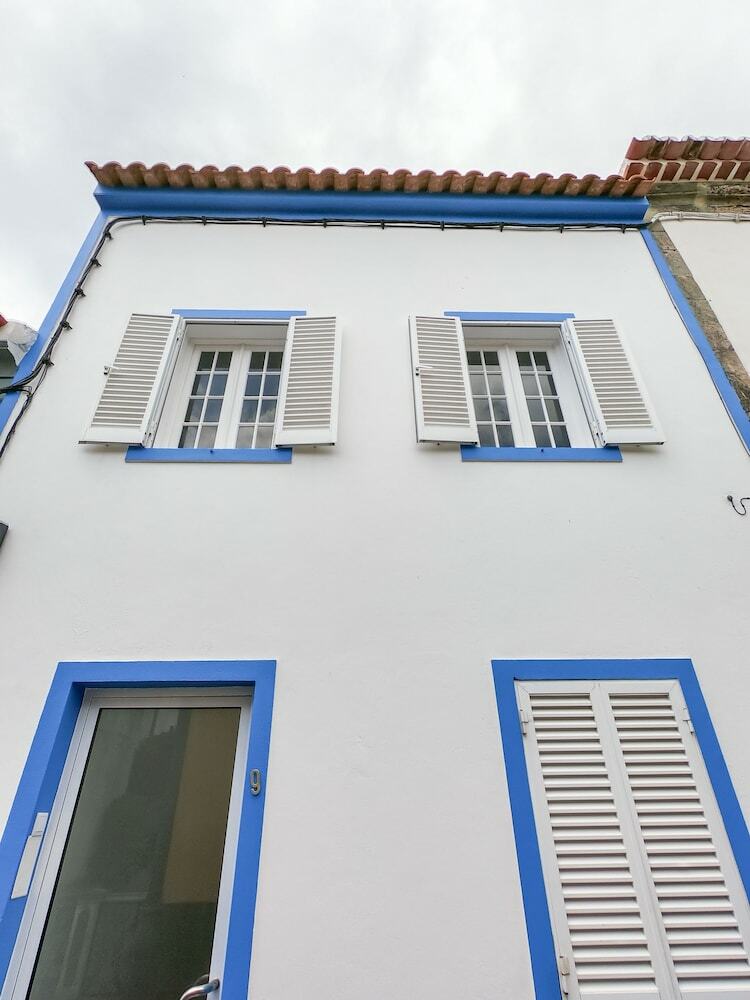 Pink'nblue House