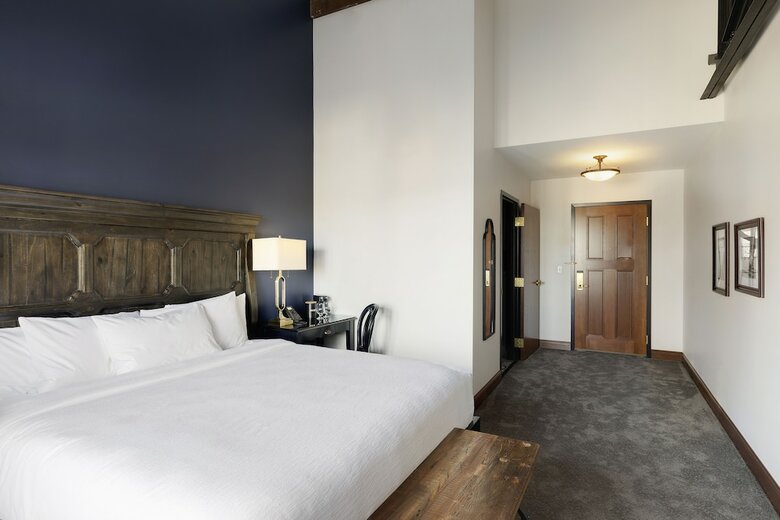 Hotel Celeste Of St Paul