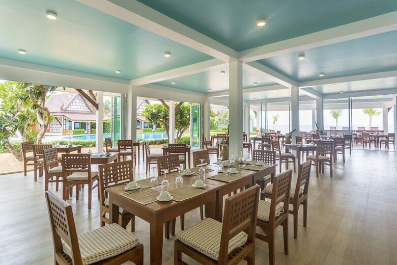 Floral Hotel Aura Samui Best Beach