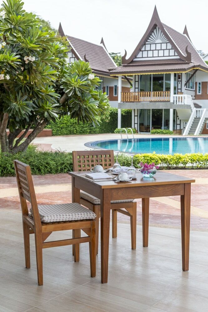 Floral Hotel Aura Samui Best Beach