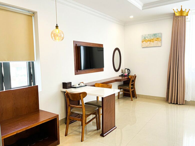 Kiwi Hotel & Apartments
