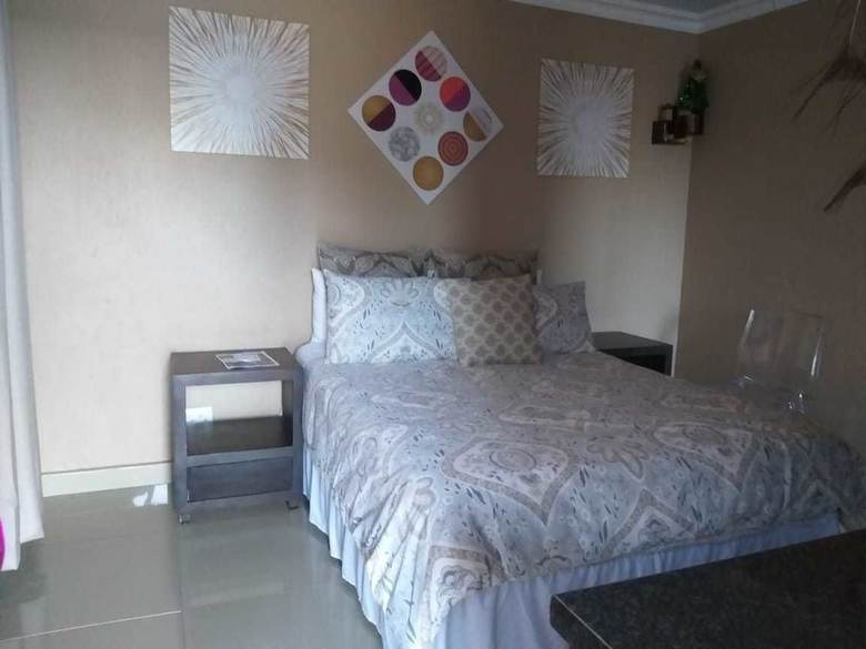 Hotel Hulela Guest House