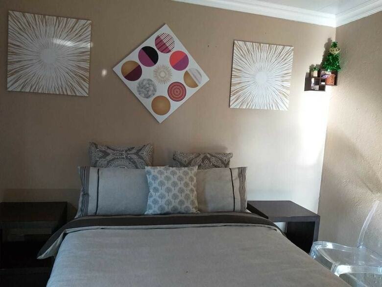 Hotel Hulela Guest House