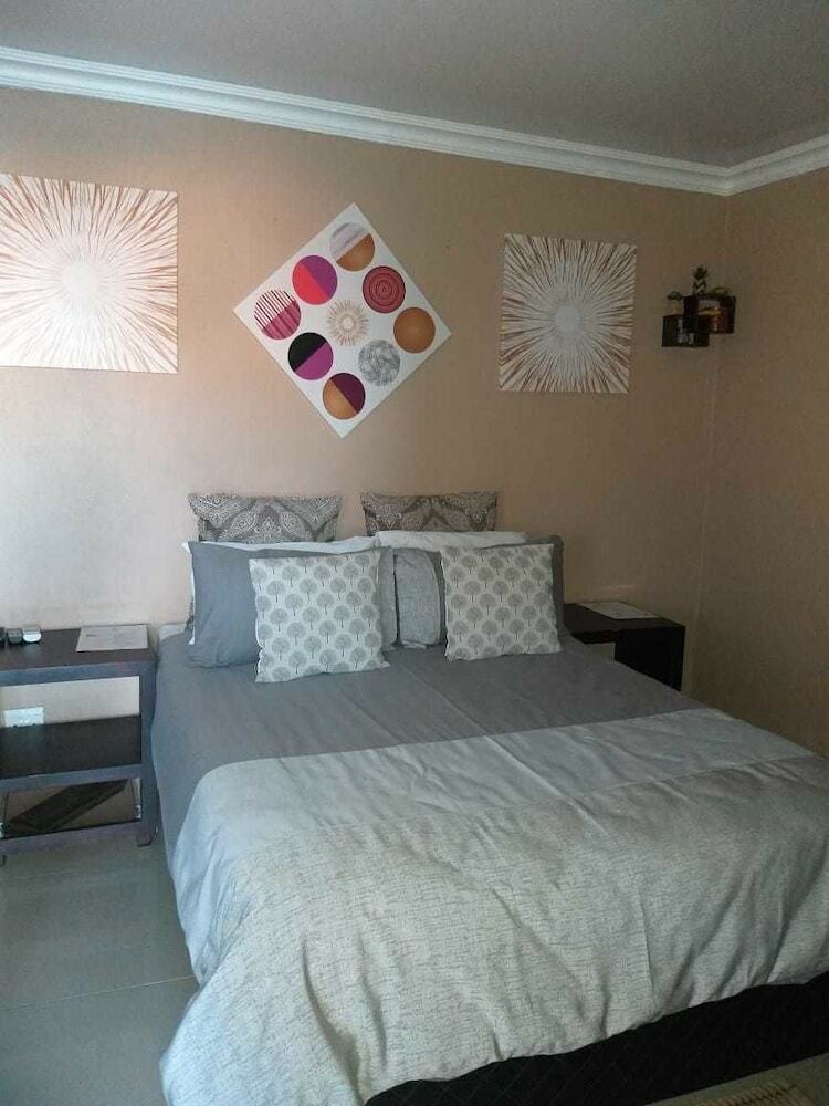 Hotel Hulela Guest House