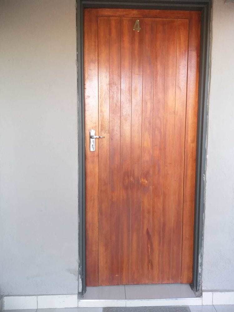 Hotel Hulela Guest House