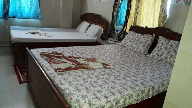 Hotel Goroomgo Pampa Puri