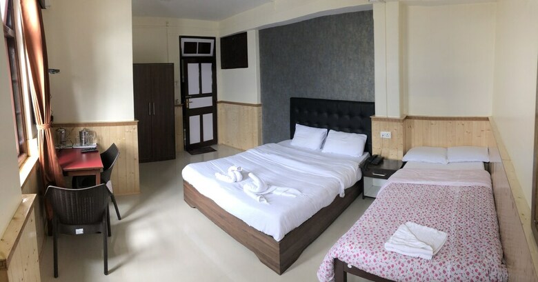 Hotel The Griffon's Nest
