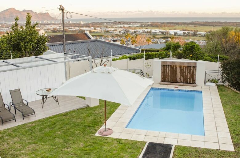 Hotel Somerset View Guest House