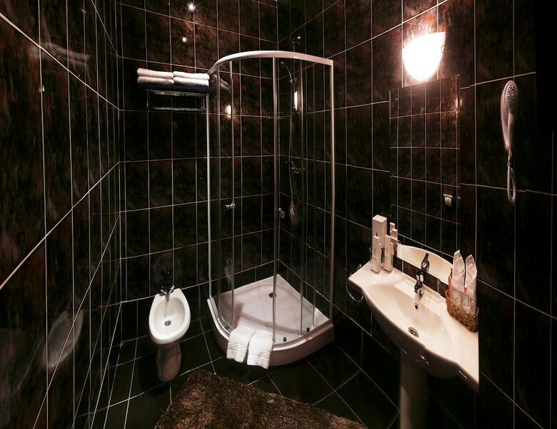 Hotel Cronwell Park Nika