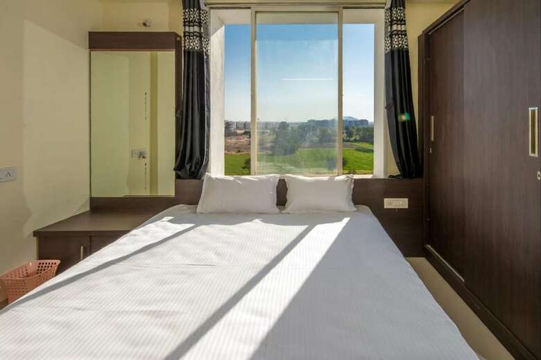 Stayeden Service Apartment - Rau 1bhk