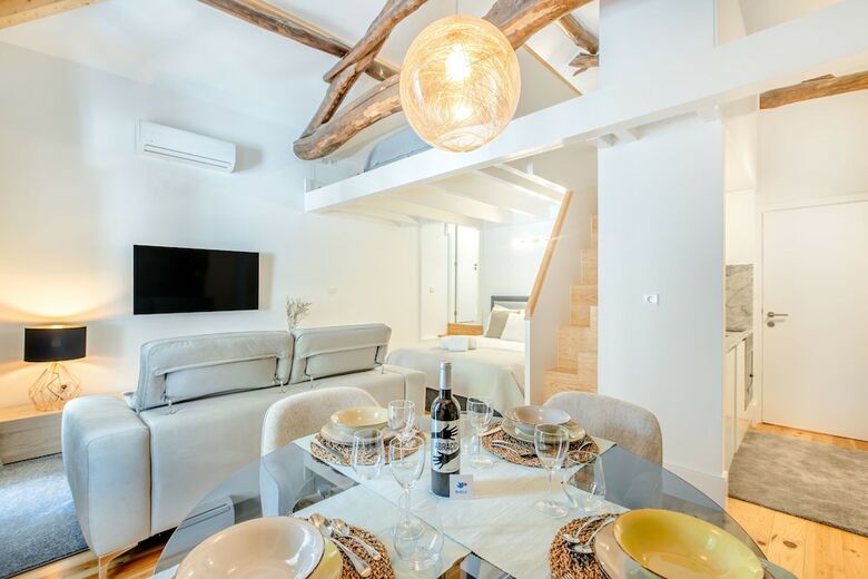Apartamentos Santa Catarina Charming Loft