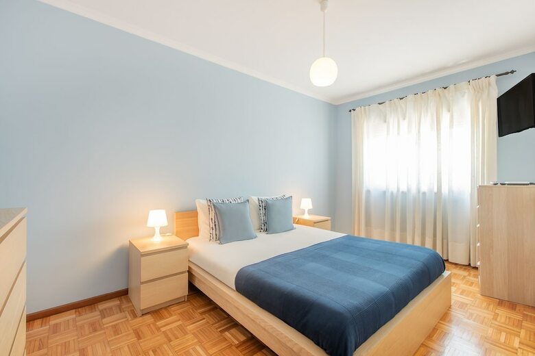 Espinho Family Stays Apartment