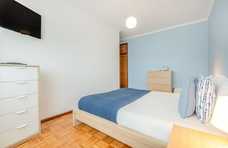 Espinho Family Stays Apartment