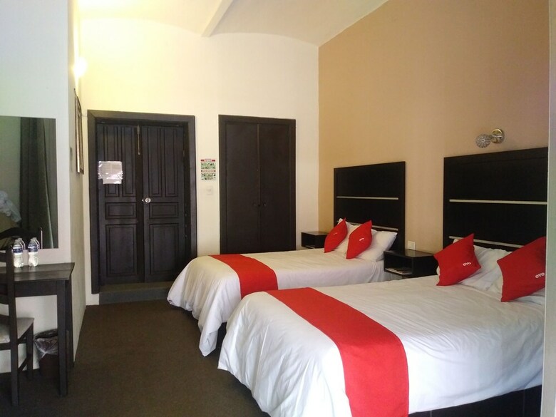 Oyo Hotel 304