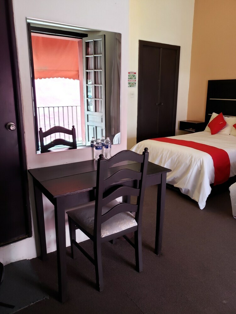 Oyo Hotel 304