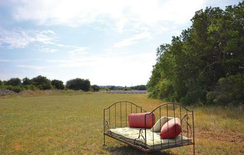 Holiday Home Le Tilleuil Du Bois De Poussel