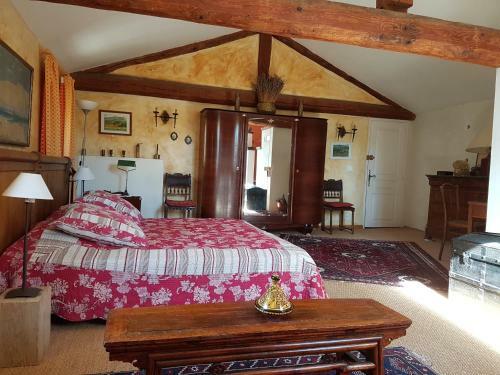 G�te Aux Tournesols