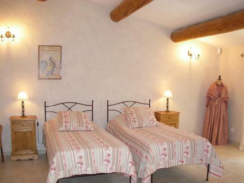 Holiday Home Mas Coucourelle Chateaurenard
