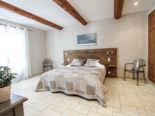 Holiday Home Mas Coucourelle Chateaurenard