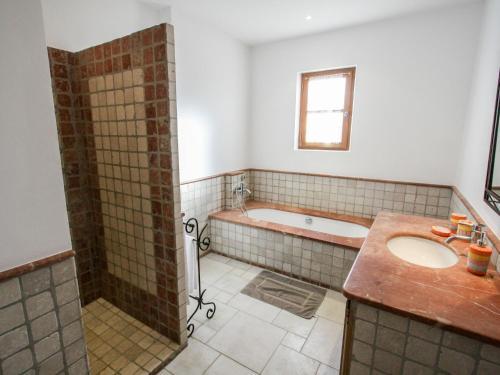 Holiday Home Mas Coucourelle Chateaurenard
