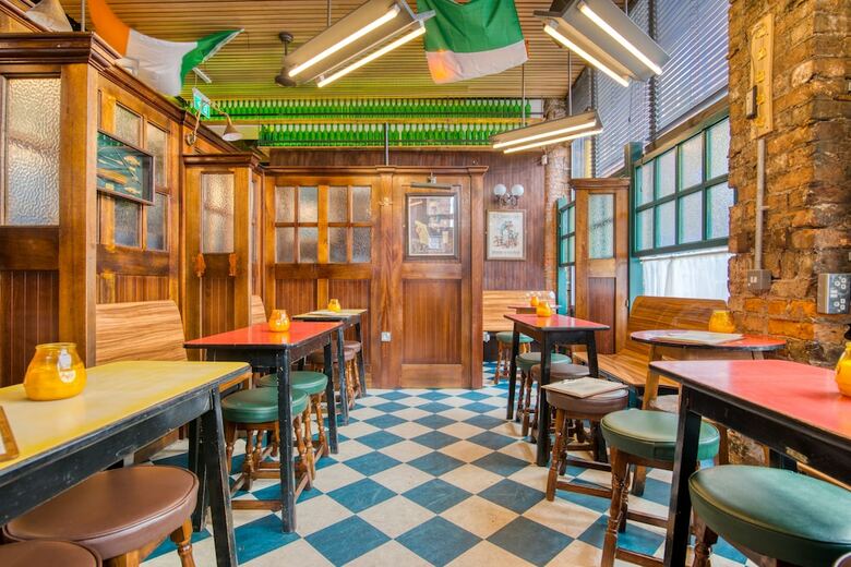 Hostal Selina Shared Nq1 Manchester