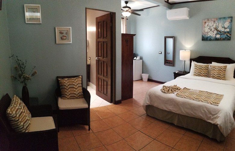 Espadilla Gardens Hotel