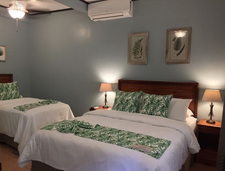 Espadilla Gardens Hotel