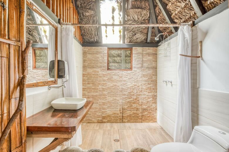 Hostal Selina Shared Amazon Tena
