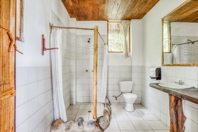 Hostal Selina Shared Amazon Tena