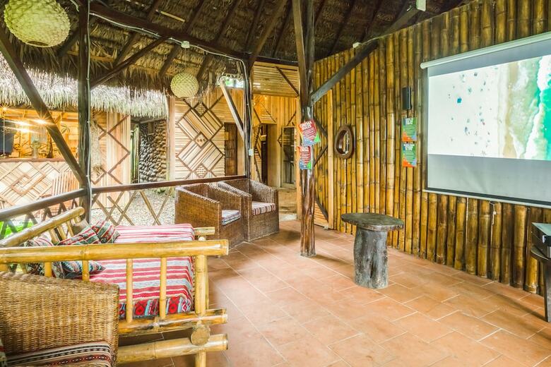Hostal Selina Shared Amazon Tena