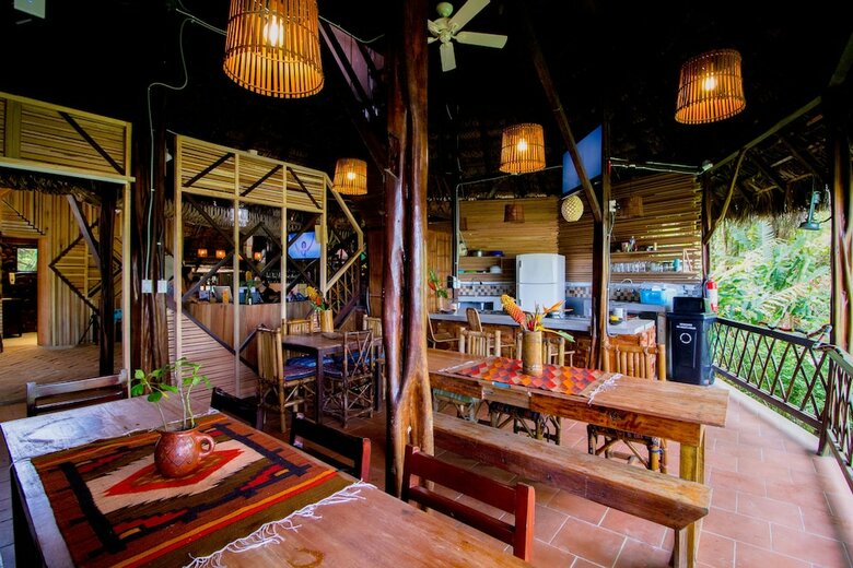 Hostal Selina Shared Amazon Tena