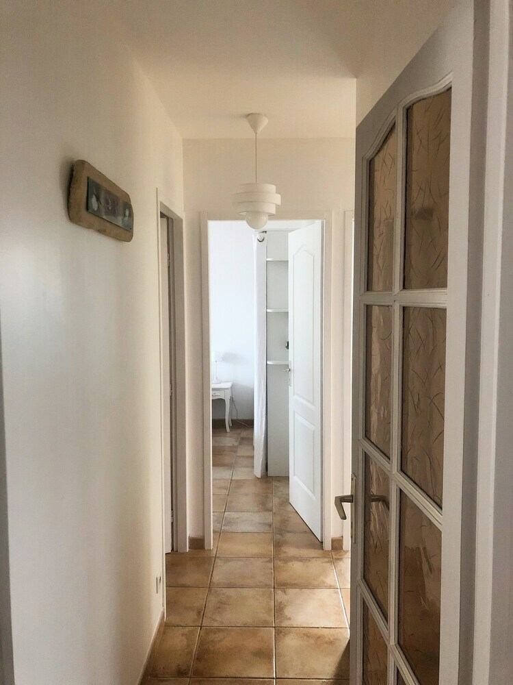 Villa Aux Cypr�s Du Sud