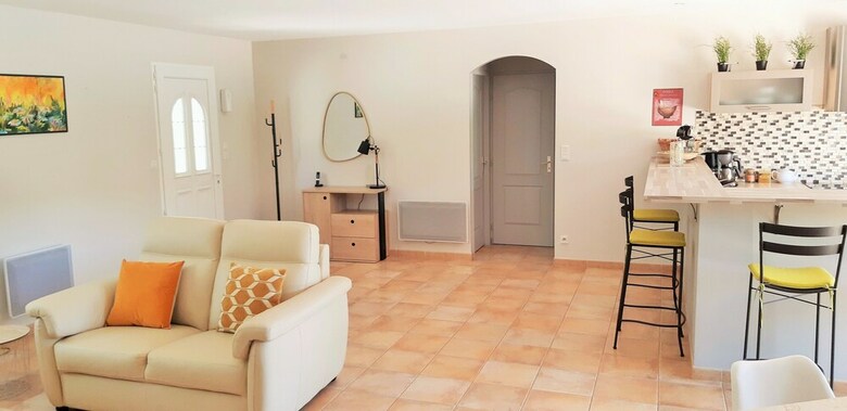 Villa Aux Cypr�s Du Sud