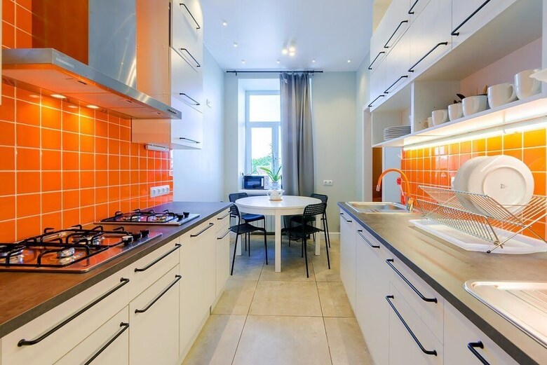 Apartment Starorusskaya 5